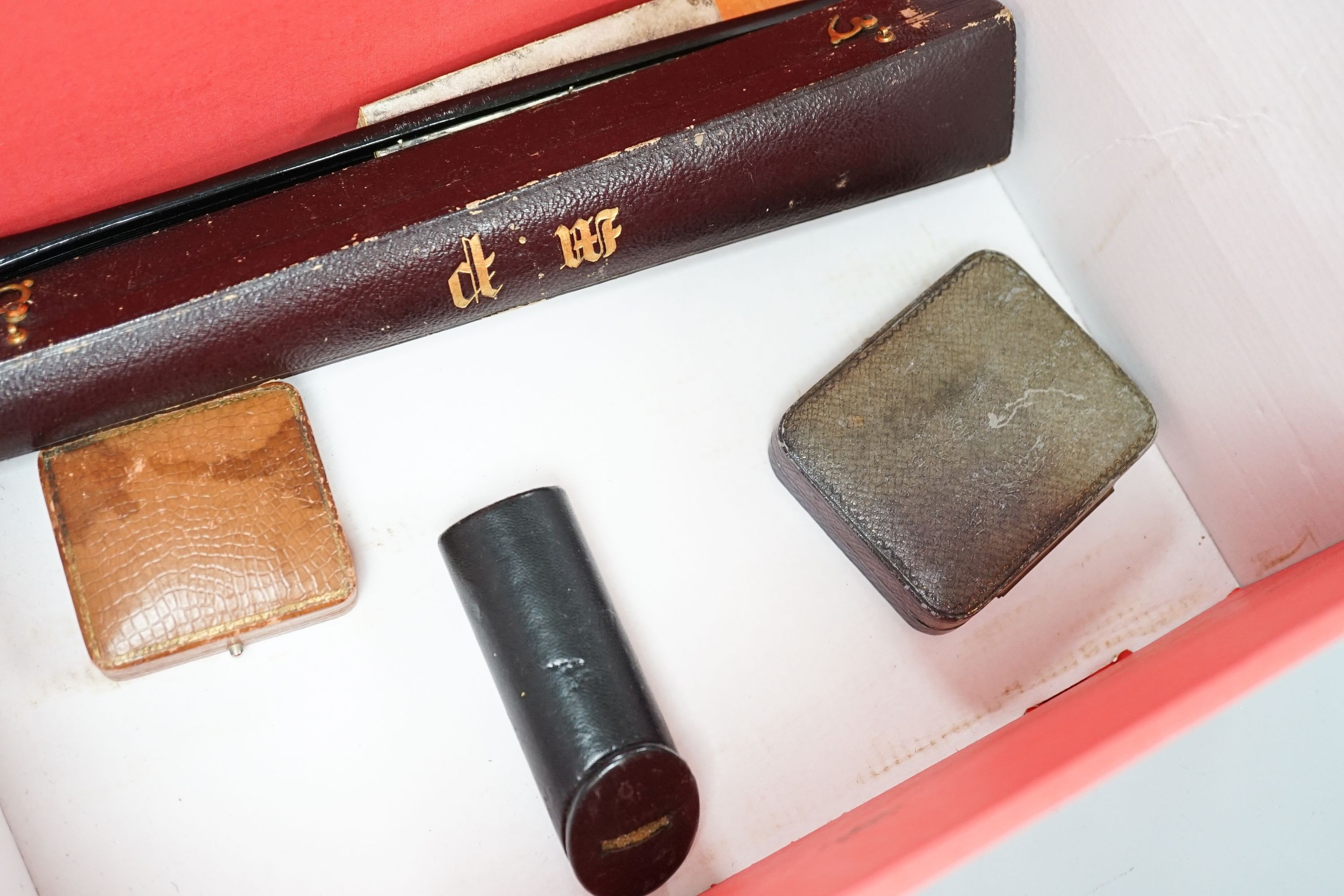 Two Art Deco advertising powder boxes, a similar pack of cards, two fans, leather jewellery boxes, vintage serviettes, etc.